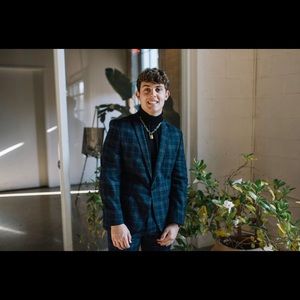 Meet your Posher, Tanner